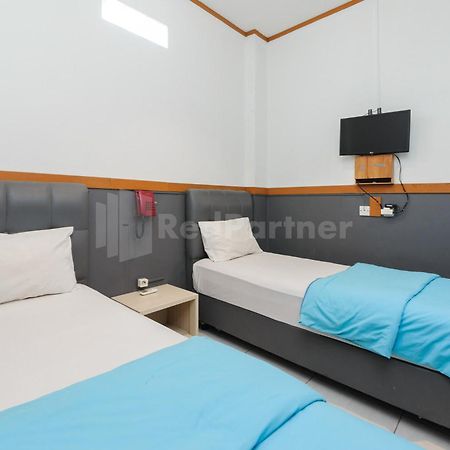 Ian Hotel Jaksa Mitra Reddoorz Giacarta Esterno foto