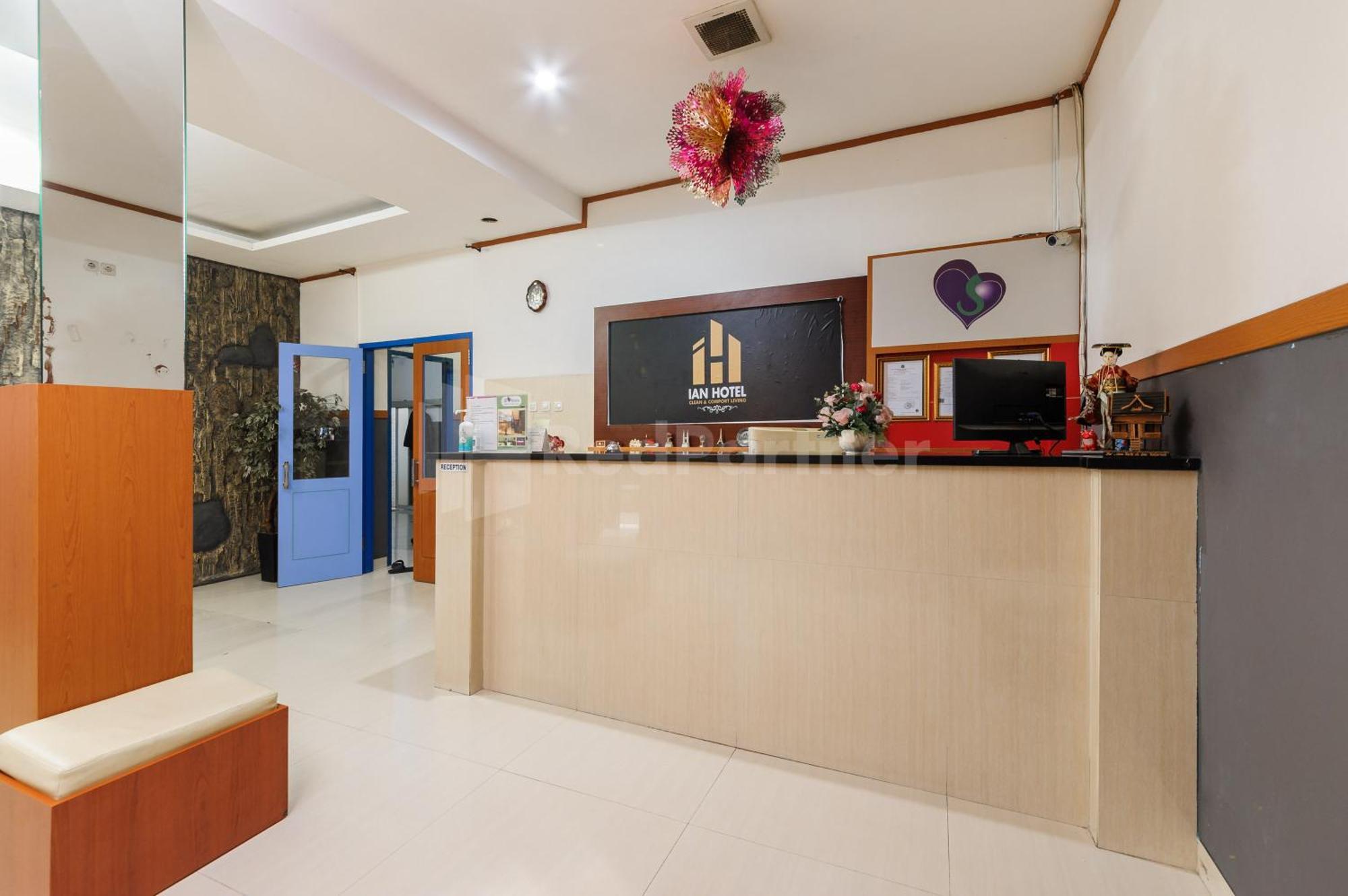Ian Hotel Jaksa Mitra Reddoorz Giacarta Esterno foto