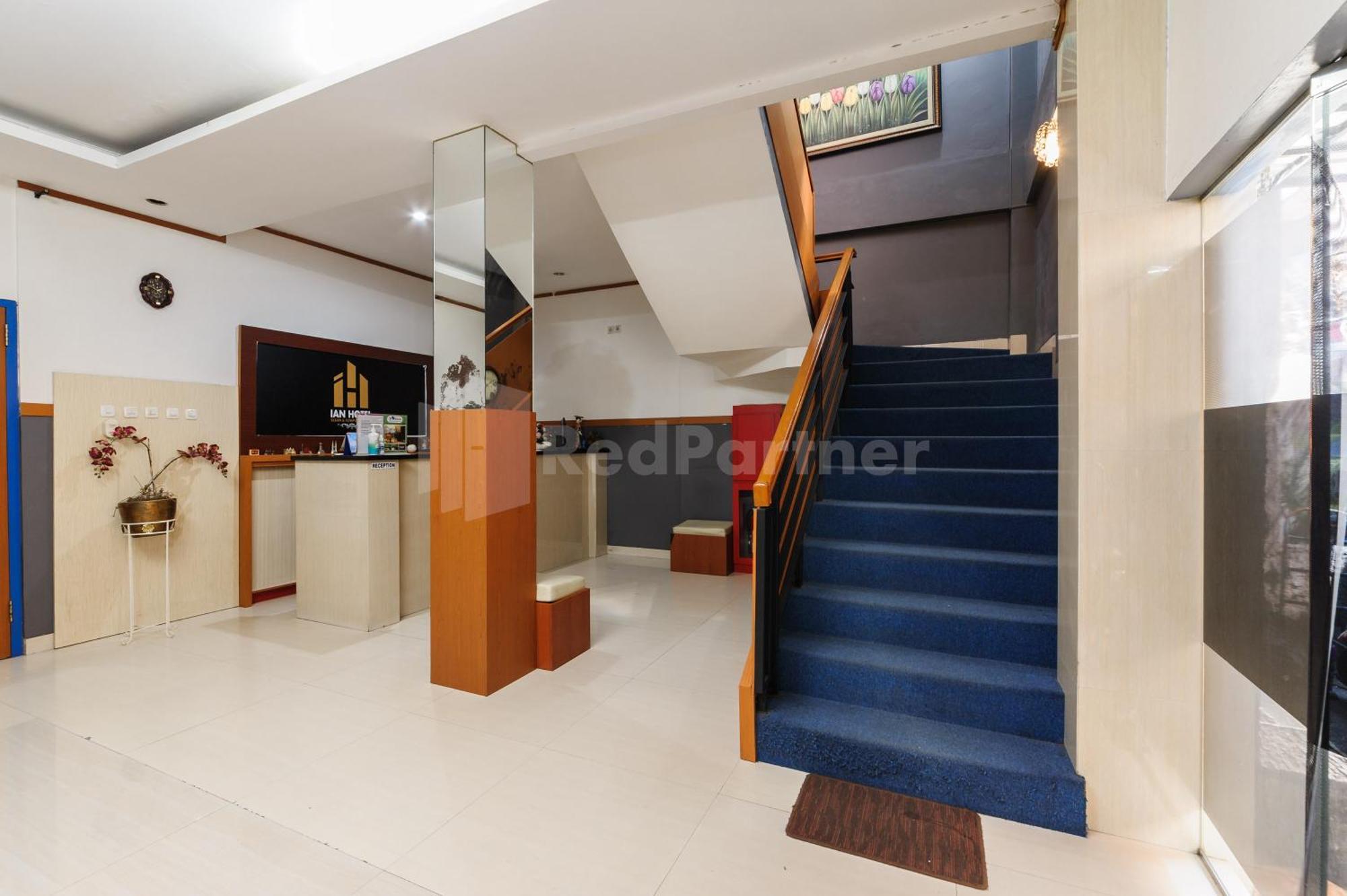 Ian Hotel Jaksa Mitra Reddoorz Giacarta Esterno foto