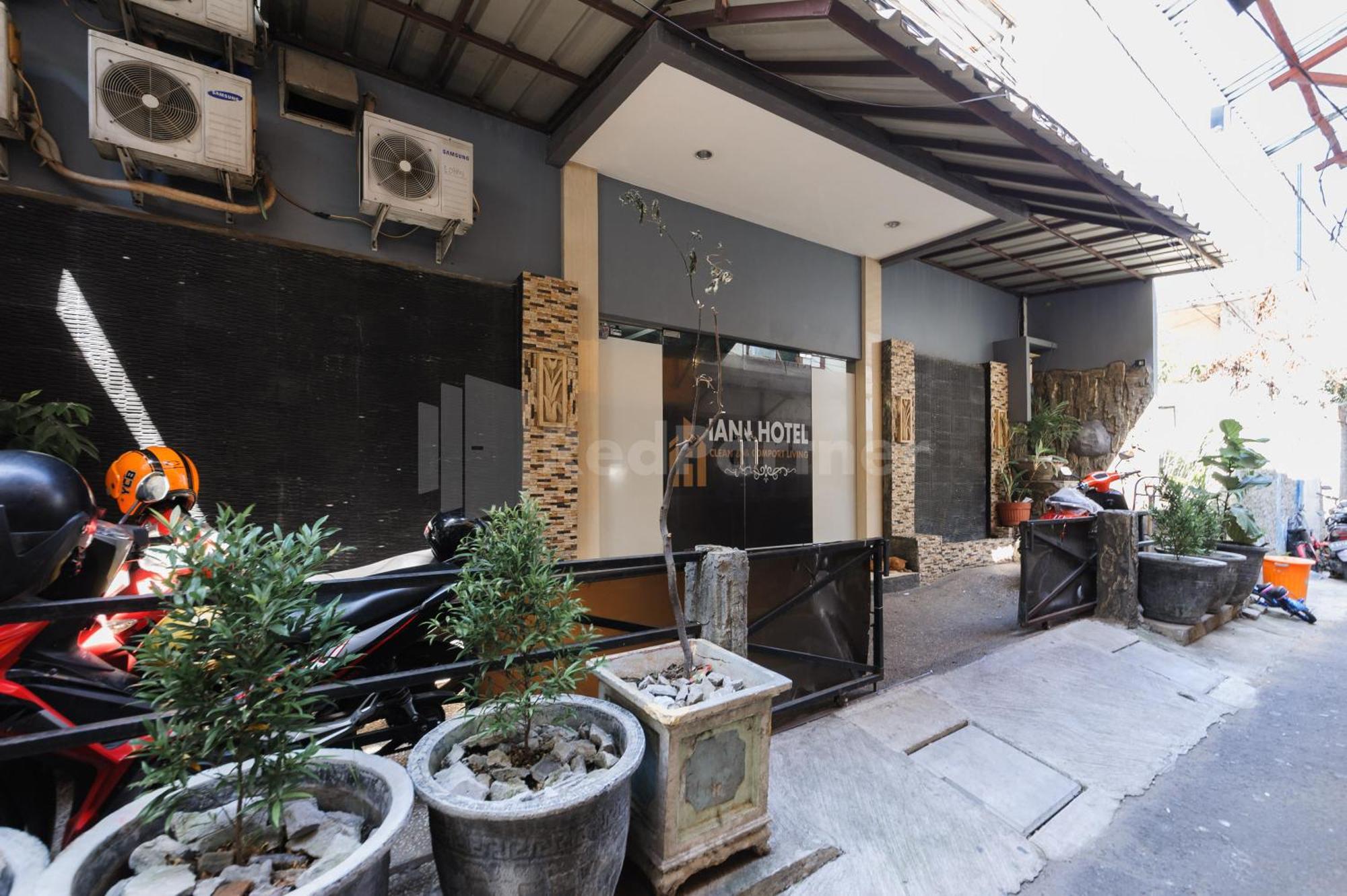Ian Hotel Jaksa Mitra Reddoorz Giacarta Esterno foto